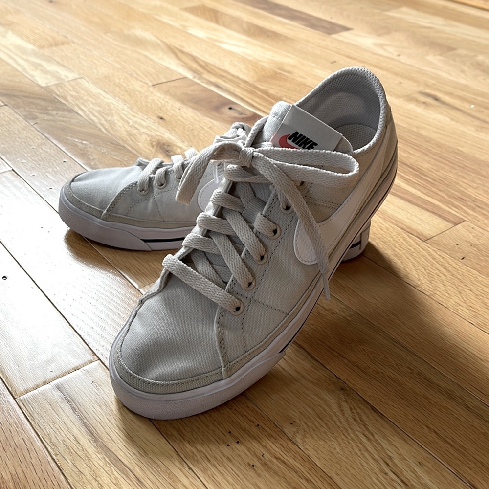 Nike Court Legacy Sneakers
